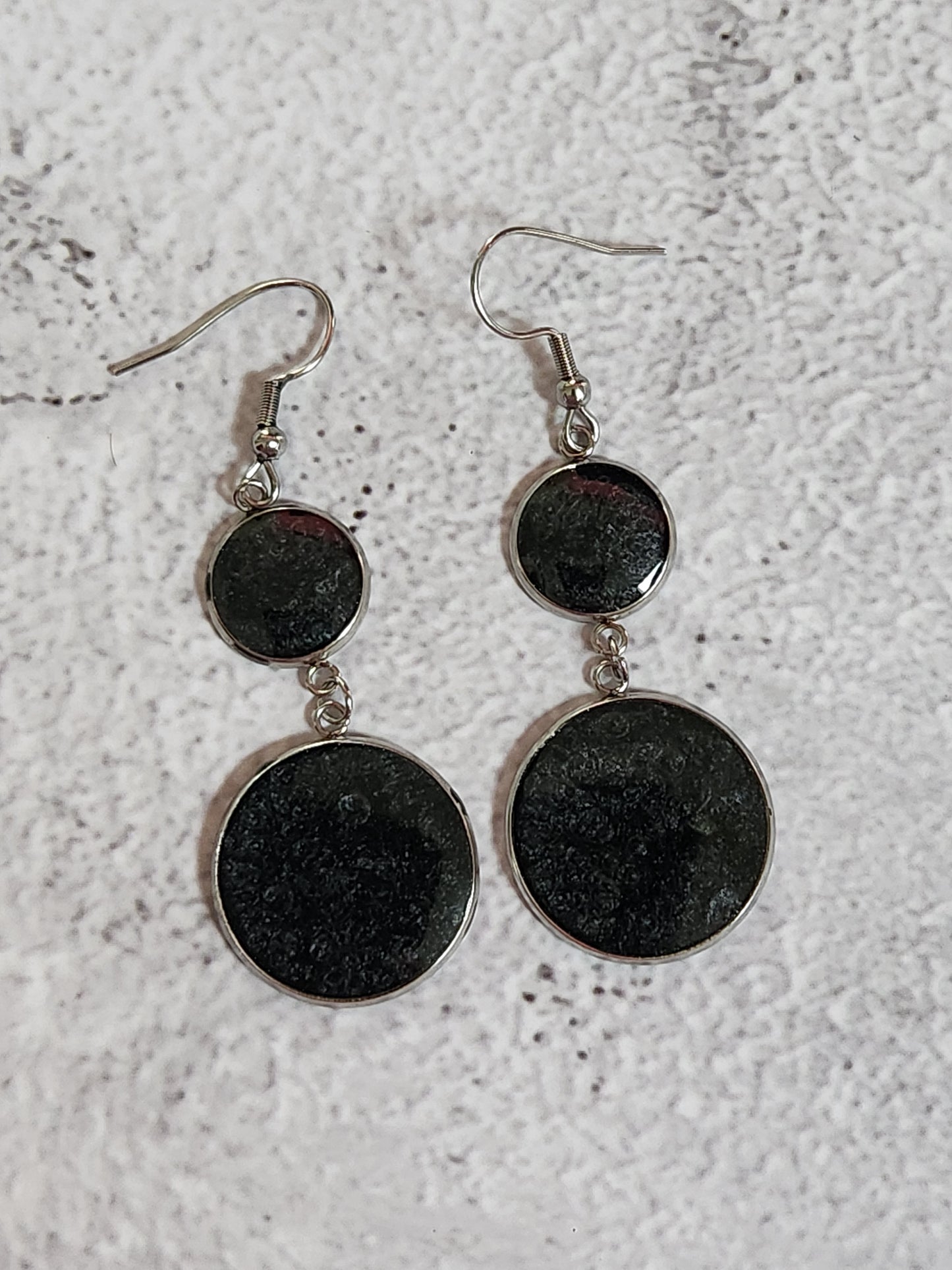 Colored Resin Black 2-Tier Earrings Set